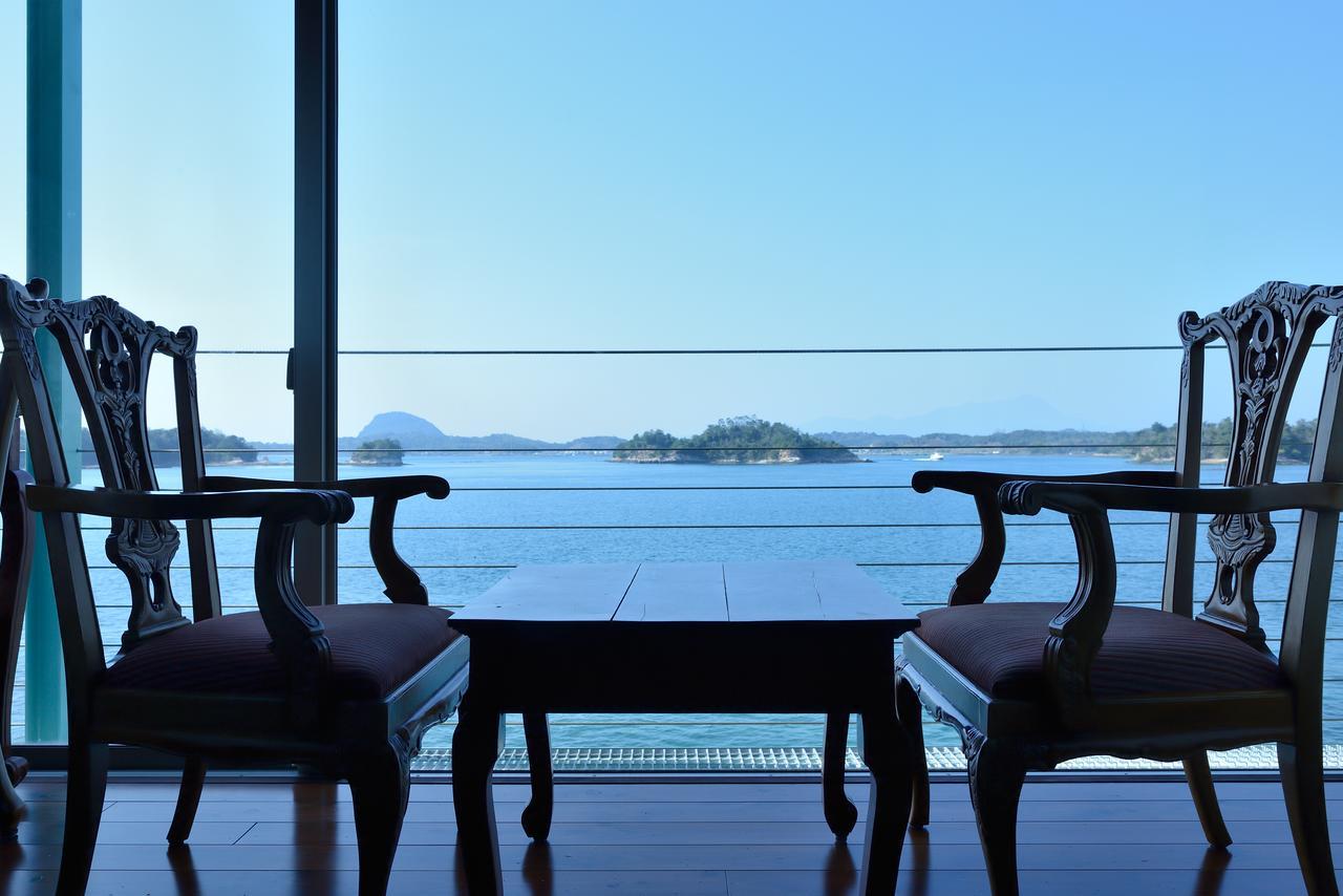 Uminoyasuragi Hotel Ryugu Kami Amakusa Exteriör bild