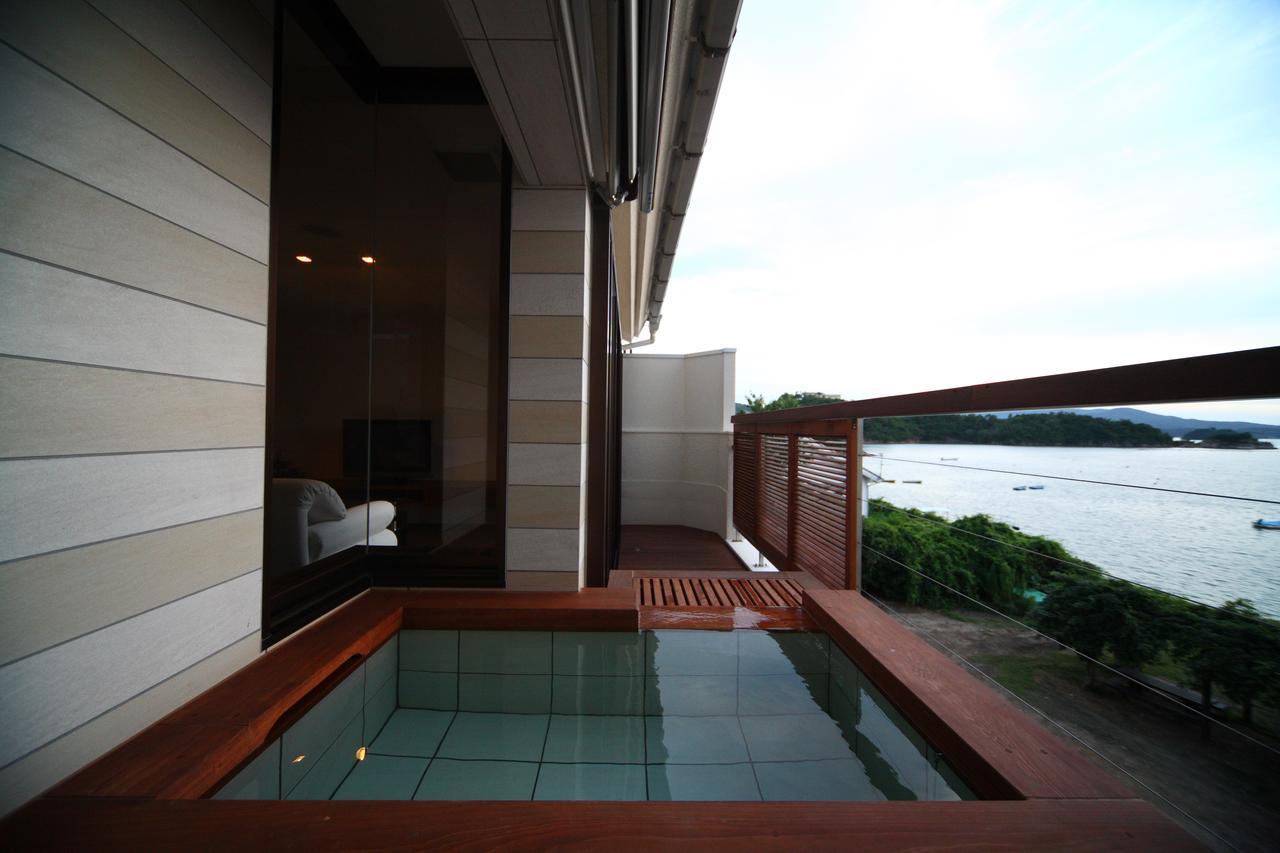 Uminoyasuragi Hotel Ryugu Kami Amakusa Exteriör bild