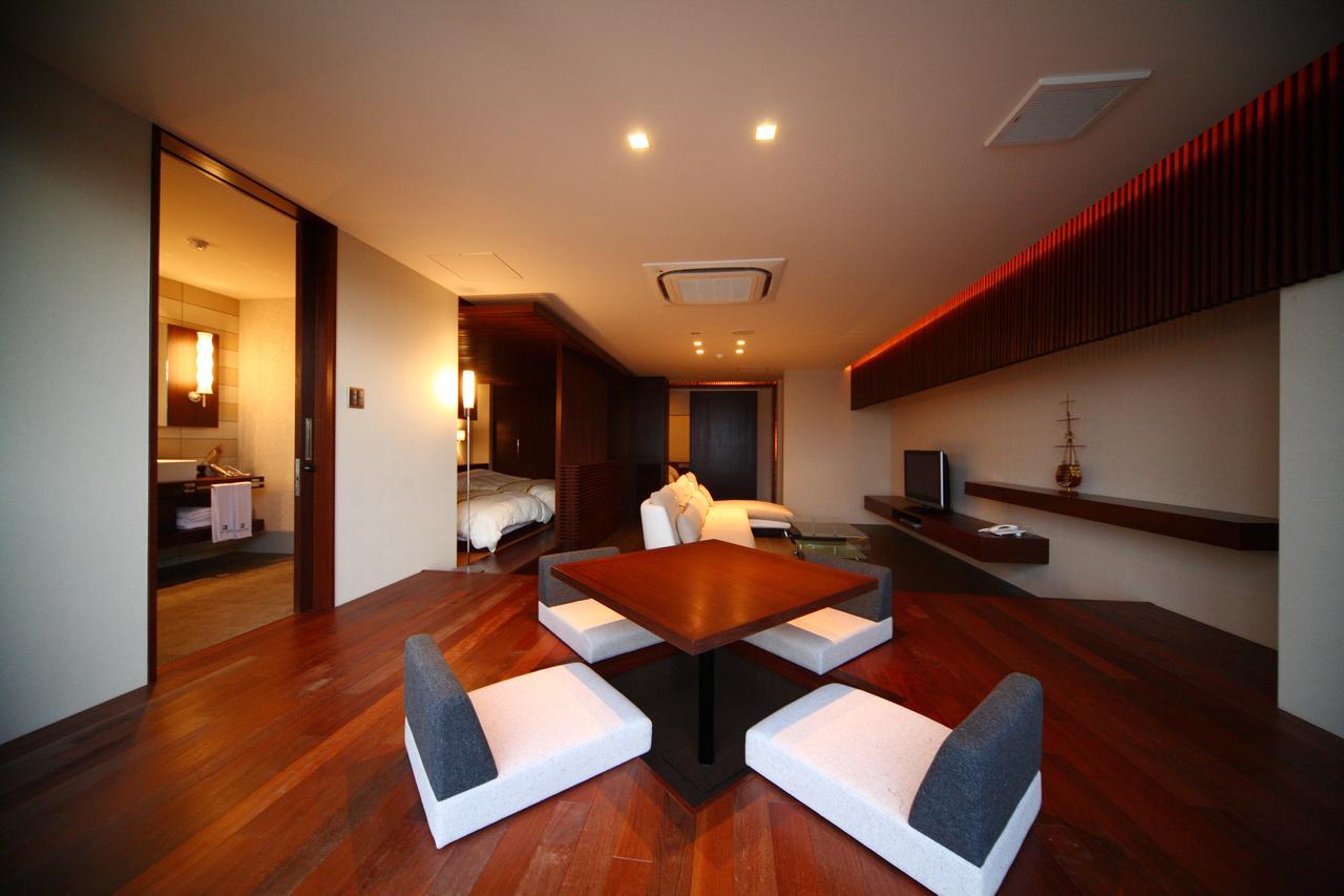 Uminoyasuragi Hotel Ryugu Kami Amakusa Exteriör bild