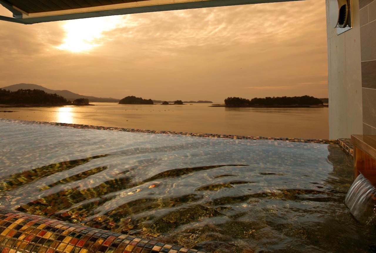 Uminoyasuragi Hotel Ryugu Kami Amakusa Exteriör bild